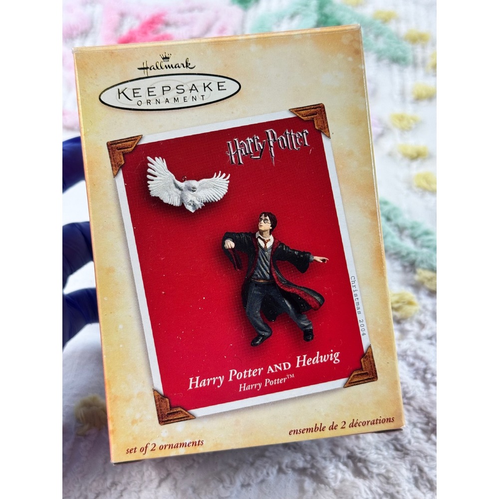 Hallmark Keepsake 2004 Harry Potter and Hedwig Ornament Set of 2 QX14044